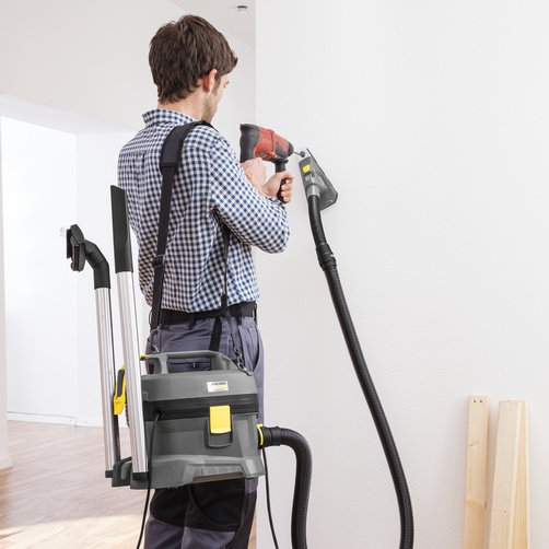 T 8/1 L Advanced Staubsauger inklusive Bohrstaubaufsatz, kompakt und leistungsstark, ideal zum Absaugen von Staub beim Bohren und Heimwerkerarbeiten.